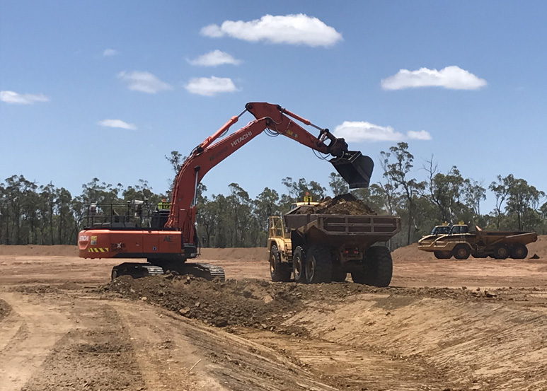 AE-Group-excavator-drainage-levee